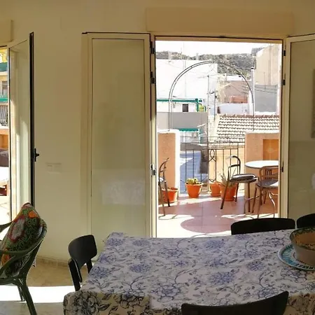 Lovely Two-floor Rooftop With Terrace Апартаменты