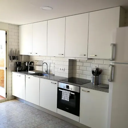 Апартаменты Lovely Two-floor Rooftop With Terrace *