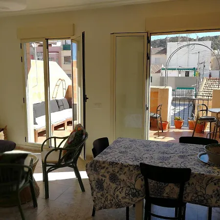 Апартаменты Lovely Two-floor Rooftop With Terrace *
